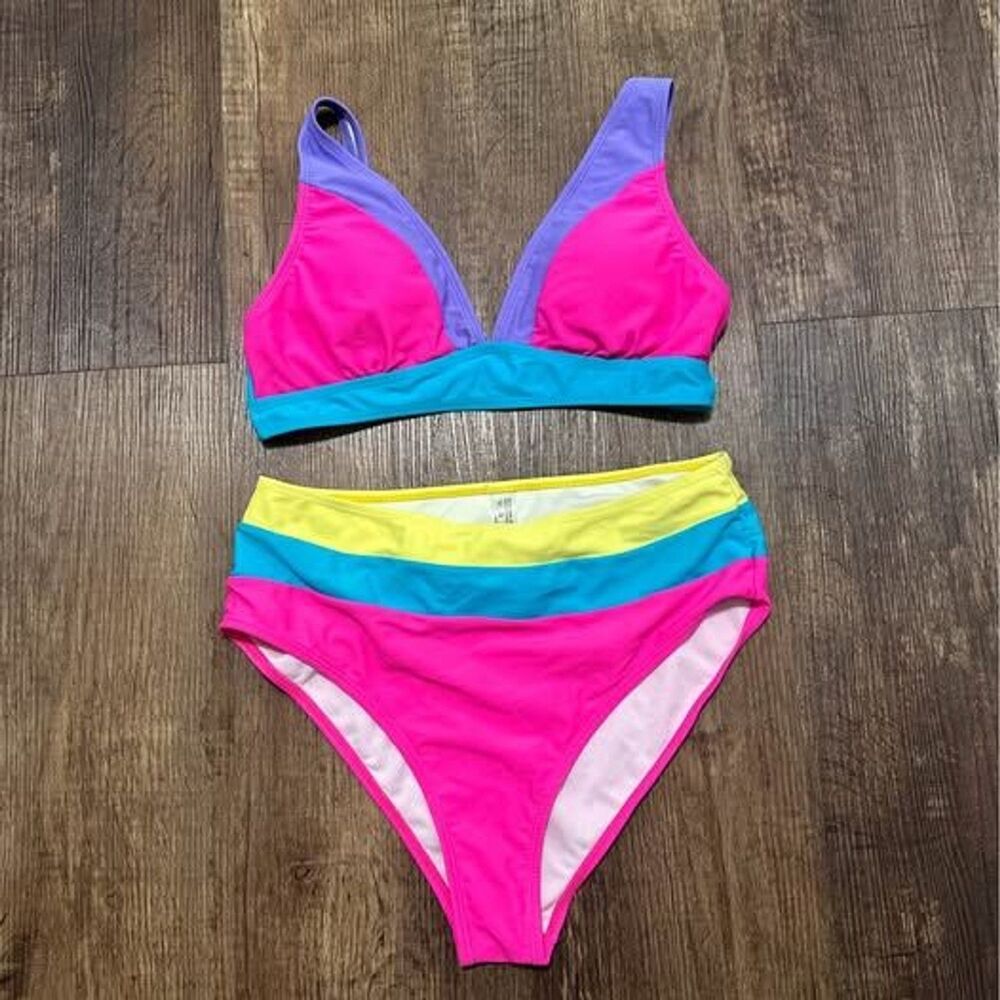 SHEIN (Women's M) high waisted two piece set - vibrant & cute!